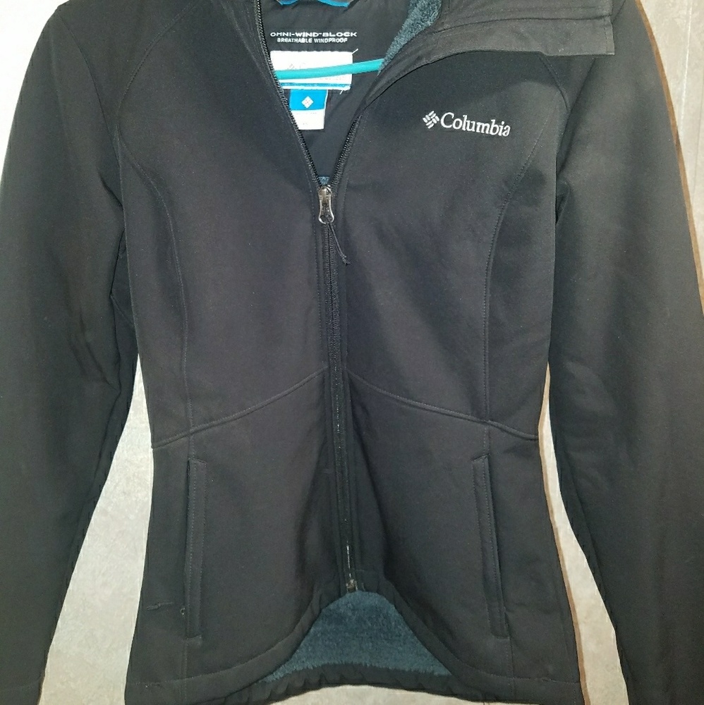 Columbia omni-windblock jacket